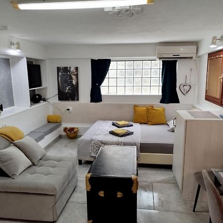 Apartman Art Kotor Eksteriør bilde